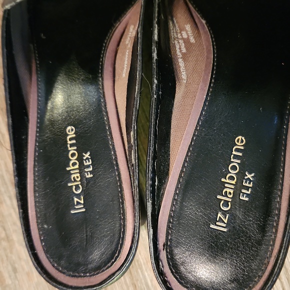 Liz Claiborne Flex Mini-Heel Close-Toed Dress Shoe - Size 8M - Picture 4 of 7